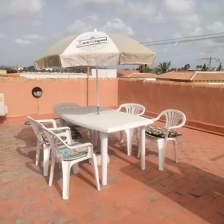Bungalow Con Piscina Hébergement de vacances *