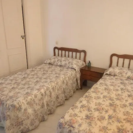 Bungalow Con Piscina Hébergement de vacances *